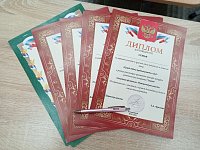 Сегодня, в День семьи, любви и верности, в Духовницкой школе имени Гурия Ивановича Марчука прошел круглый стол